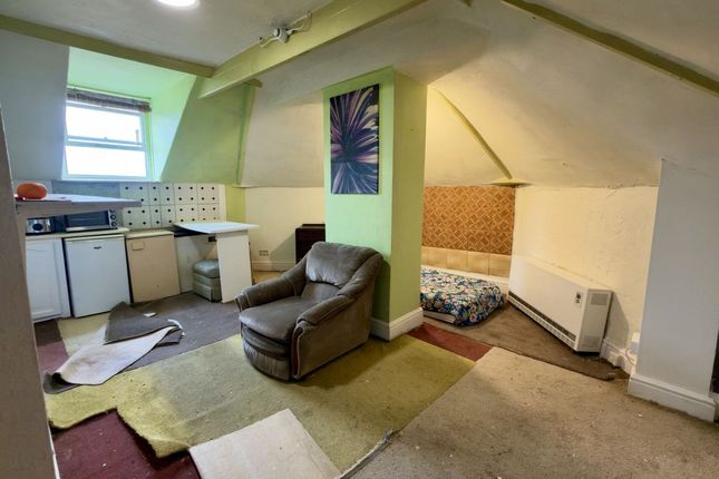 Flat 6, 118B High Street, Boston photo 2