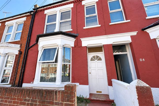 Room 3, 86, Winchelsea Road, London photo 5