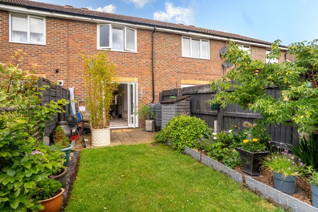 4 Pippin Close, Cambridge photo 3