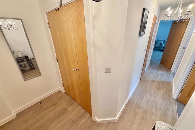 Apartment 16 Sycamore Court, 180, Carrington Lane, Sale photo 4