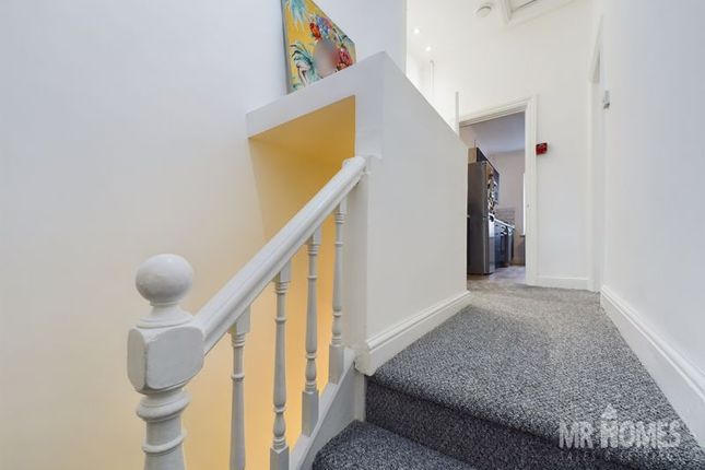 Flat for sale in Main Street, Barry