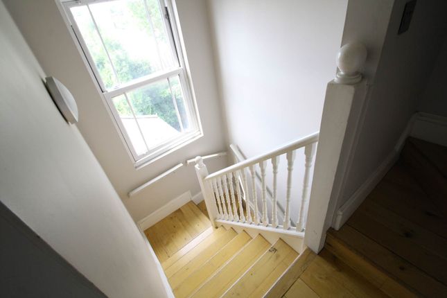 60c, Railton Road, London photo 3