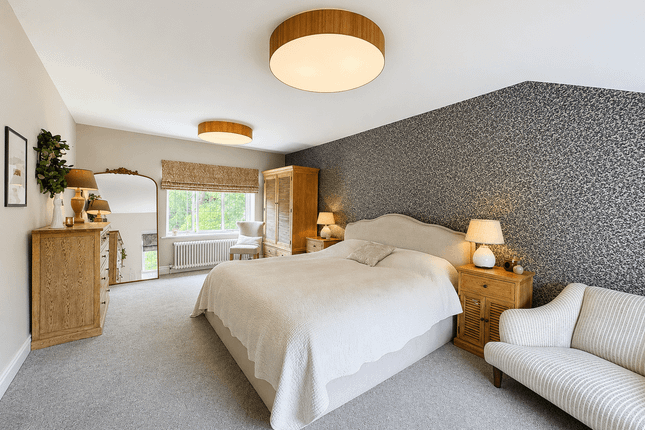 32 Buxton Road West, Disley photo 4