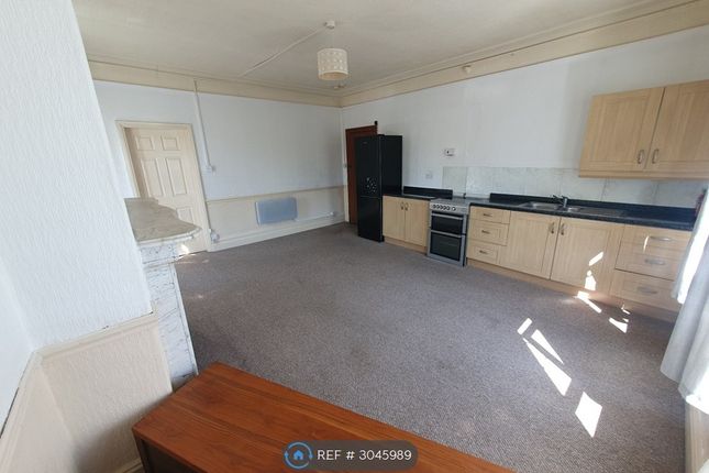 Flat, Rose Terrace, Ashton-On-Ribble, Preston photo 4