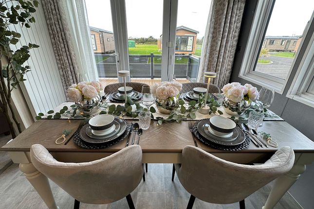 Nottage Park Lodges, Moor Lane Nottage, Porthcawl photo 5