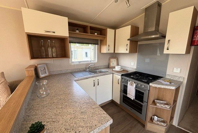 15 Blackwater View,, Eastland Meadows Country Park, Southminster photo 5