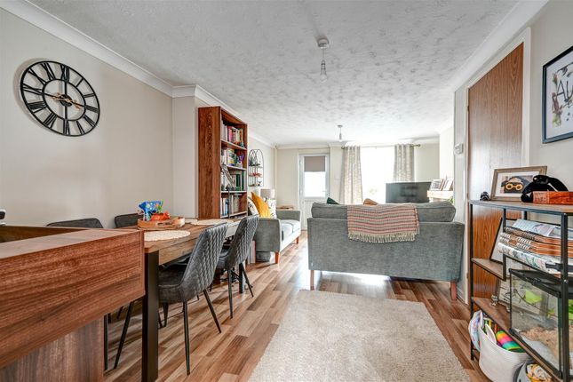 17, Burnt Lane, Great Yarmouth photo 4