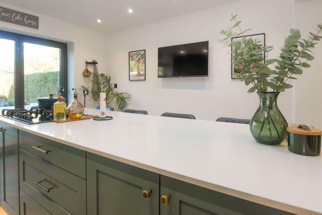 Sandfield Avenue, Littlehampton photo 5