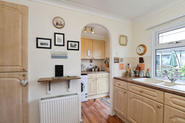12, Lodge Park, Oakham photo 3