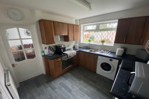 Property to rent in Oak Avenue, Walsall