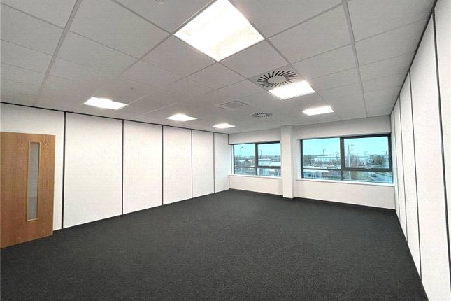 Office to let in Avenue West, Skyline 120 Business Park, Braintree