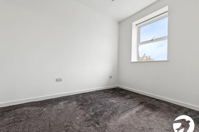 45, Royal Sovereign House, 1, Quayside, Chatham photo 5