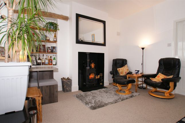 Terraced house for sale in Buxton Terrace, The Hollow, Holloway