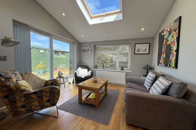 5 Albion Fields, Heol Yr Esgob, Llanon photo 4