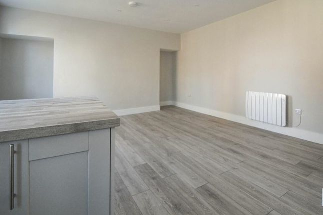 4A, The Crescent, Selby photo 2