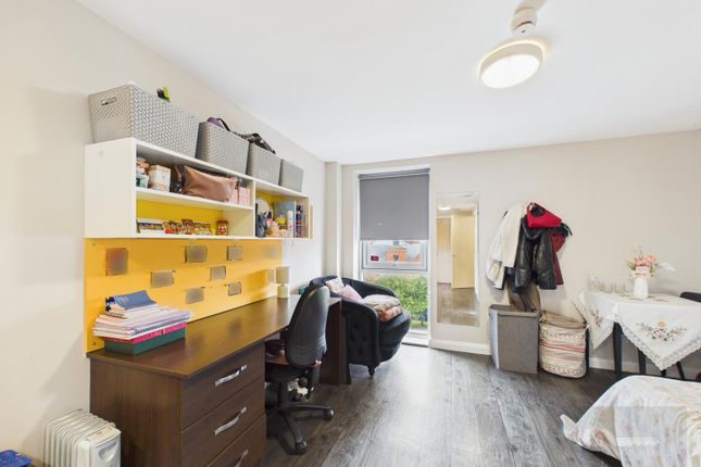 1-bed flat on Apartment 515, 1, 1-10 Devon Street, Liverpool, £30,000
