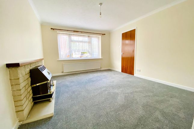 Detached house to rent in Bluebell Avenue, Tiverton