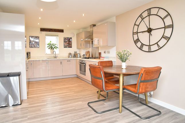 17 Smithy Close, Harrogate photo 4