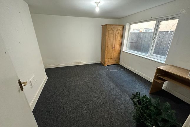 Terraced house for sale in Coltman Street, Hull