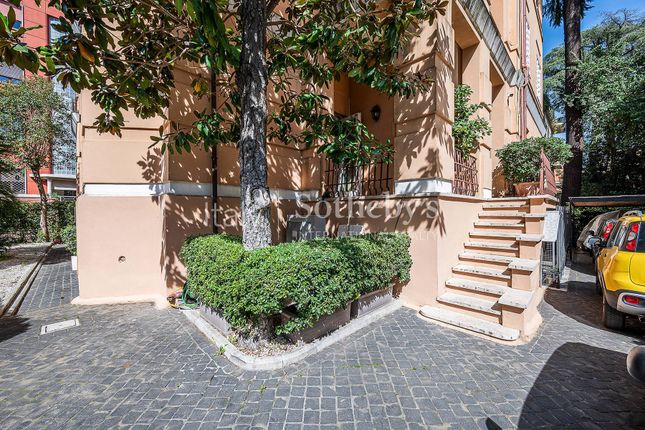 Apartment for sale in Via Giuseppe Mangili, Roma, Lazio