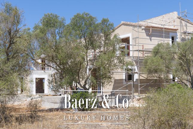 Villa for sale in Carretera Campos Sa Rapita, 07639, Illes Balears, Spain