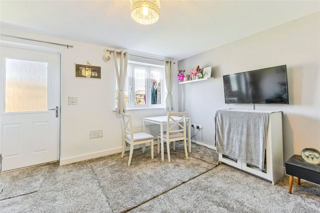 21, David Drive, Northampton photo 4