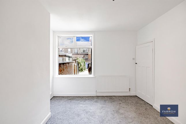 79, Henry Street, Grimsby photo 4