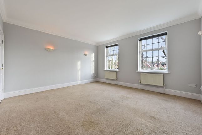 Flat 9, Cranleigh Hall, Surbiton photo 4