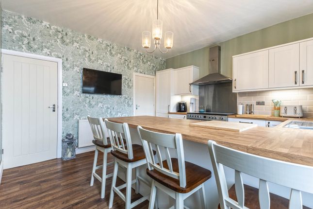 80 Mill Lane, Ryhill, Wakefield photo 5