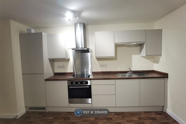 Apartment, Tameway Plaza Bridge Street, Walsall photo 2