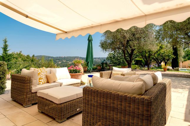 Villa for sale in Opio, Mougins, Valbonne, Grasse Area, French Riviera