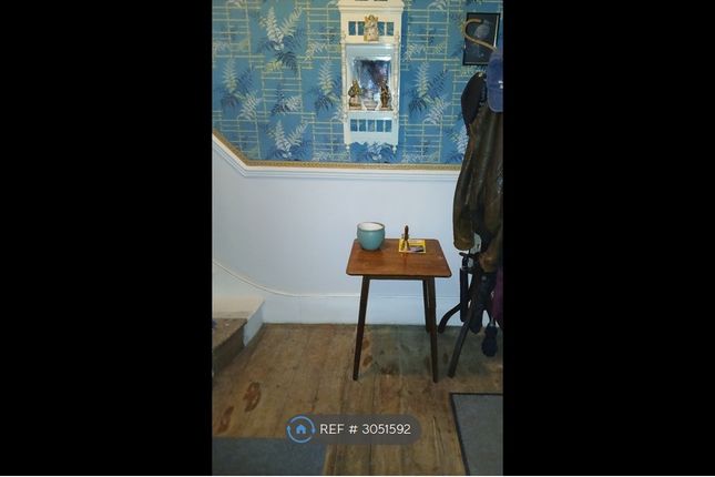 Grosvenor Road, Leyton, London photo 3