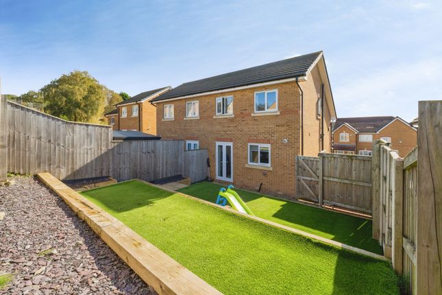 28, Middlewich Close, Bolton photo 4