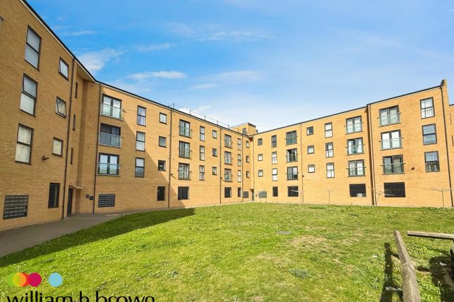 Dock Road, TILBURY photo 2