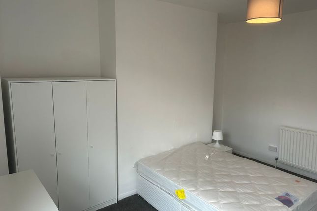 Room to rent in Beaconsfield Street, Arthurs Hill, Newcastle Upon Tyne