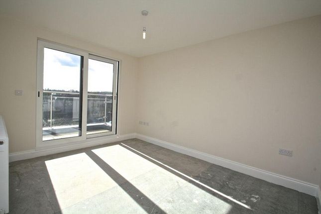 Mantle Road, London photo 2