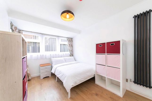 Flat 37, Webheath Netherwood Street, London photo 3