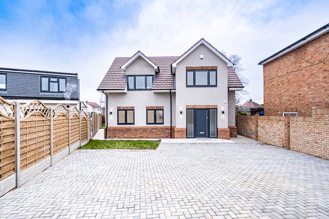 Thumbnail Detached house for sale in Pinkwell Lane, Hayes