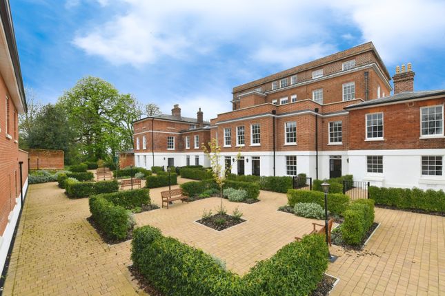 Thumbnail Mews house for sale in Dark Lane, Great Warley, Brentwood, Essex