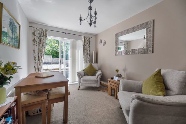 33, Castle Drive, Neath photo 4