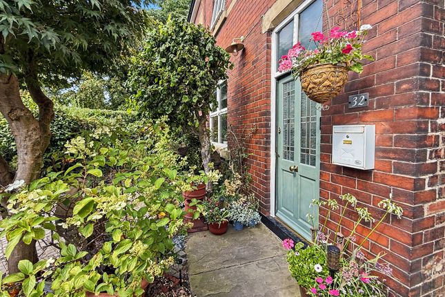 32 Droughts Lane, Manchester photo 2