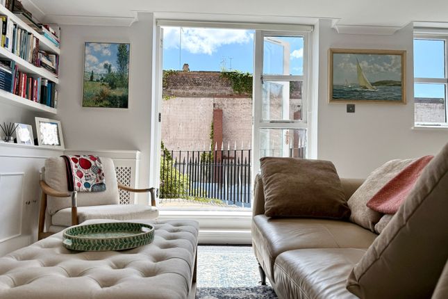 Flat 1 Royal Westminster Lodge, 3, Elverton Street, London photo 4