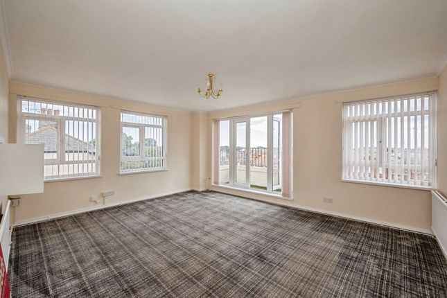 Flat 5, 1, The Conge, Great Yarmouth photo 4