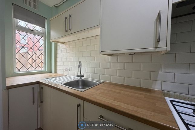 Nancroft Crescent, Leeds photo 2
