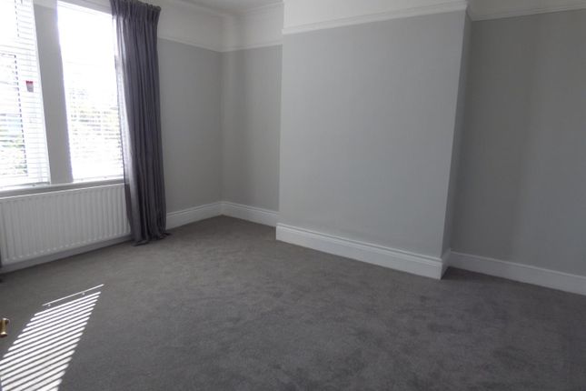 14, East View, Wideopen photo 3