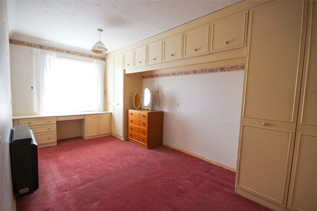 37 Aspley Court,, Warwick Avenue, Bedfordshire photo 4
