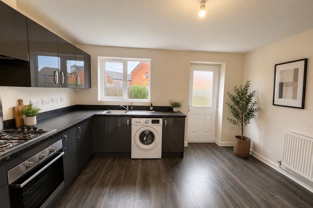 78, Blossom Way, Salford photo 3