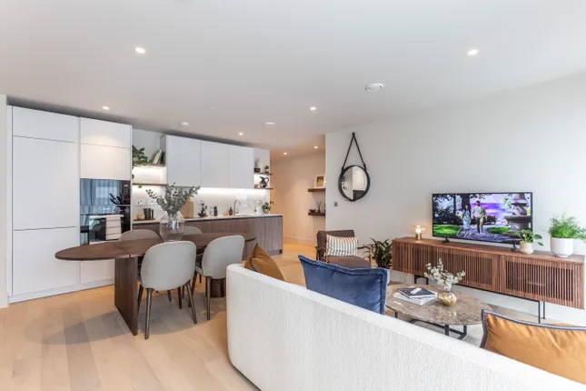 Hamptons - London New Homes