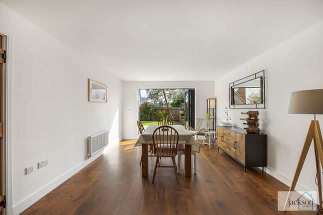 1 Rose Meadow, Hereford photo 3