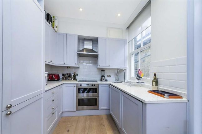 Flat for sale in Bolton Gardens, London